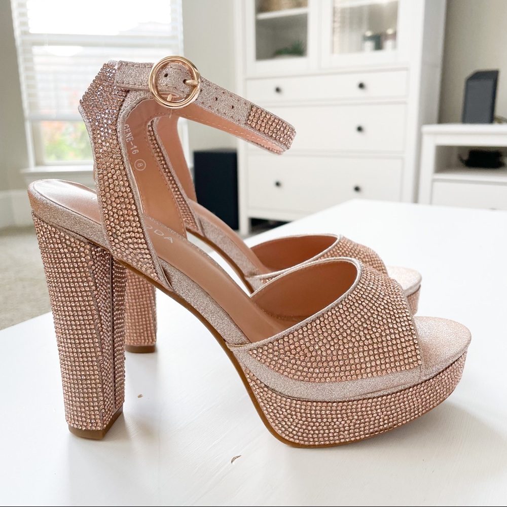Top Moda Rosegold Rhinestones Platform Heels Gene-16